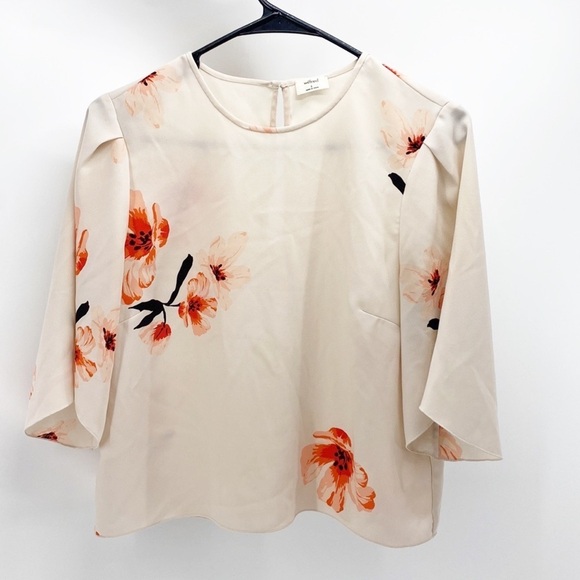 Wilfred Pink peach Floral Blouse cropped flowy sleeve lightweight date Night - Picture 1 of 6
